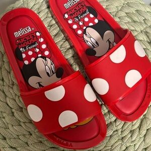 MELISSA Woman’s Beach Slide Minnie Red/White Polka Dot Slide Disney Sandals